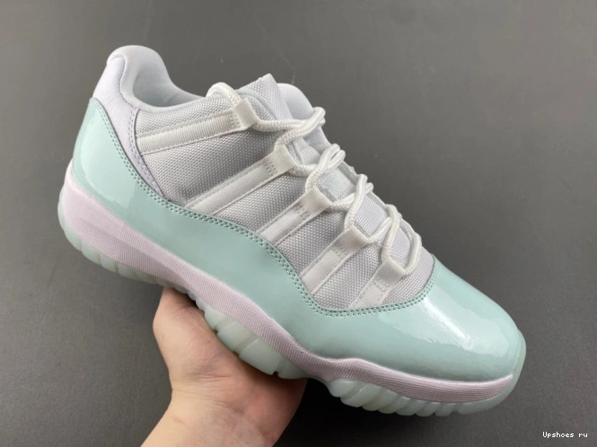 11 Jordan AH7860-103 “Igloo”  Low  Air 0404